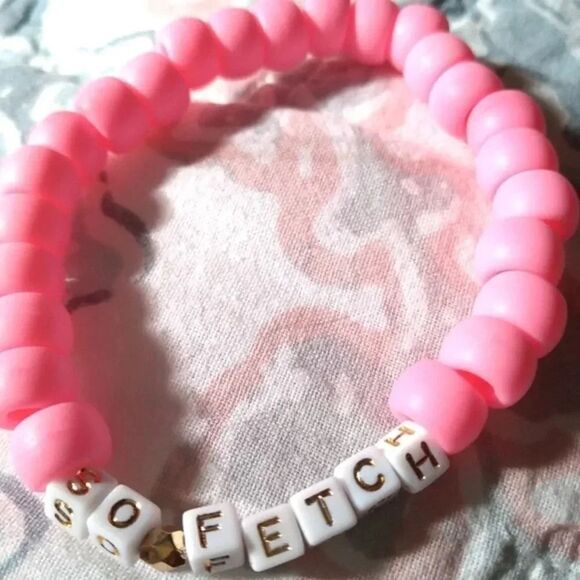 ✨B1G1 1/2 OFF✨ Mean girls bracelet - Picture 2 of 3